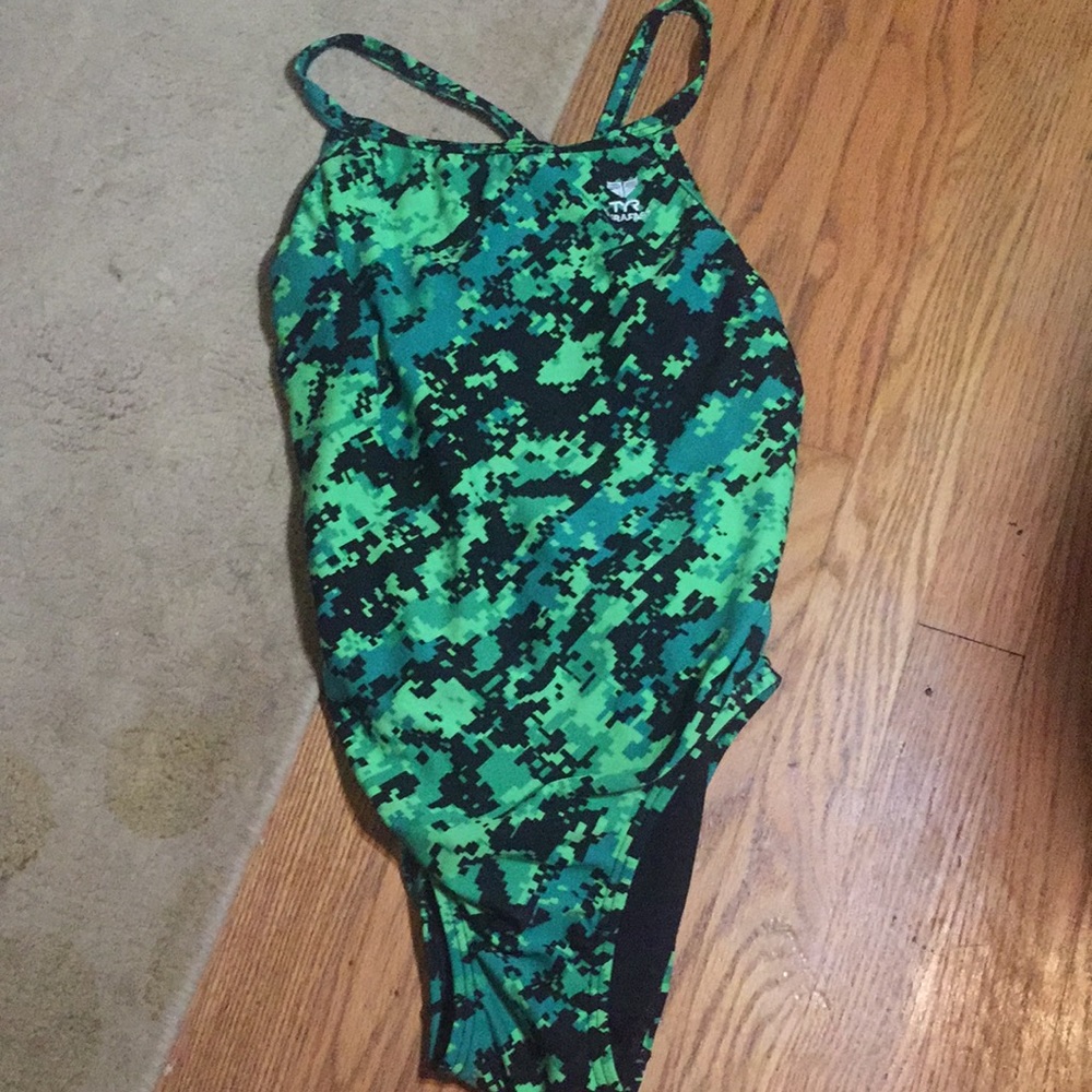 TYR swimsuit size 32